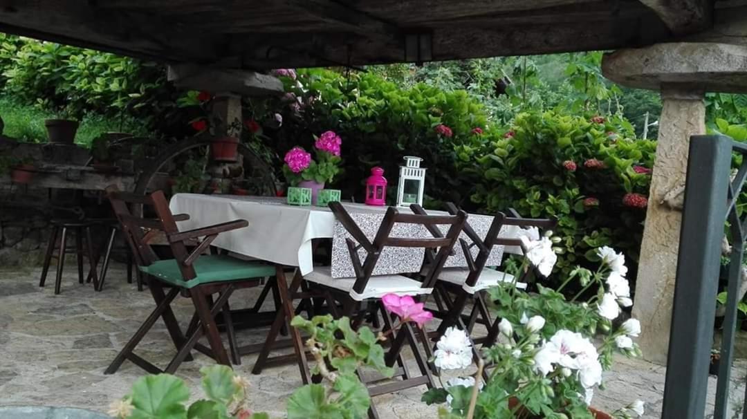 El Colladin Guest House Llerices Ngoại thất bức ảnh