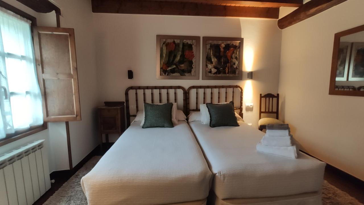 El Colladin Guest House Llerices Ngoại thất bức ảnh