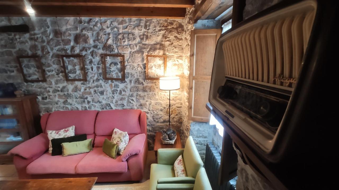 El Colladin Guest House Llerices Ngoại thất bức ảnh