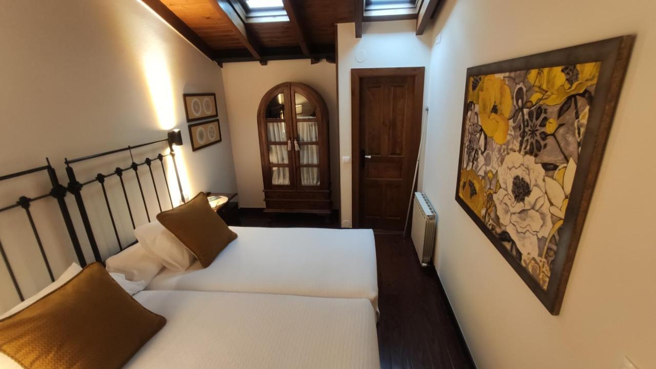 El Colladin Guest House Llerices Ngoại thất bức ảnh