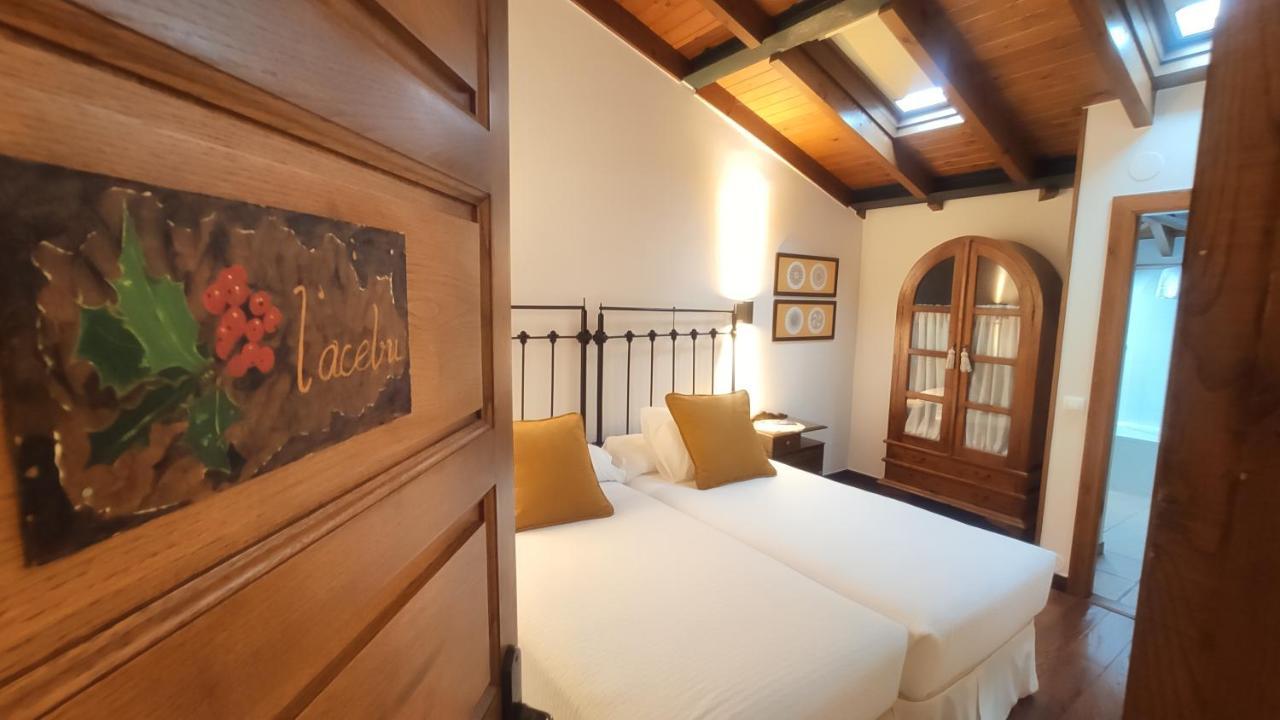El Colladin Guest House Llerices Ngoại thất bức ảnh
